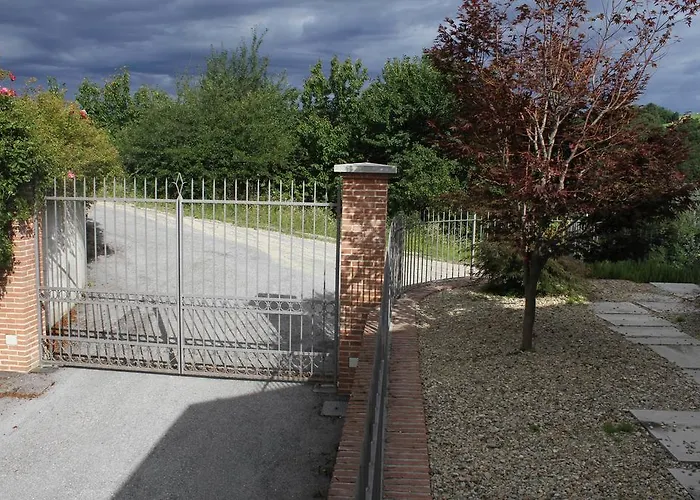 Bed & Breakfast Bricco Fiore